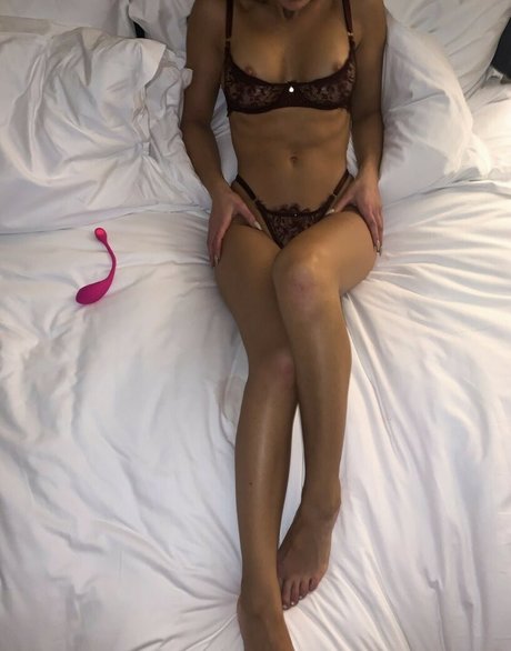Sasha Adler xxxモデル 画像