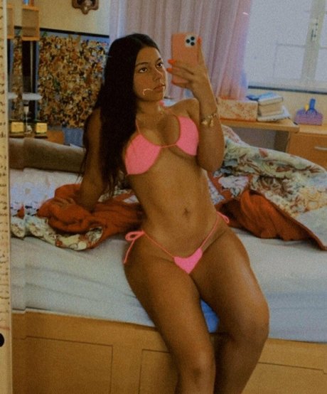 Yasmim Aguieiras トップ女優 画像