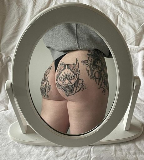 ビキニファックオンリーファンズ 可愛い 画像