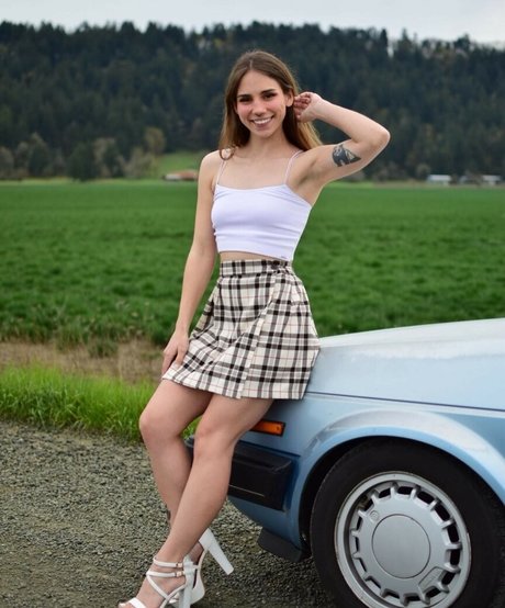 Petitebbpeach 無料女優 写真