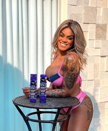 Lais Oliveira 無料のスター 写真