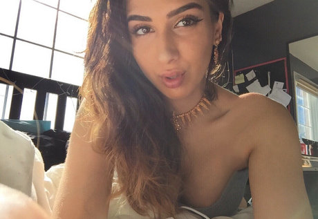 アマチュアアジア人オンリーファンズ ヌード ギャラリー