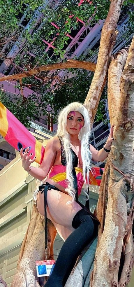 Namii cos セックスモデル 写真