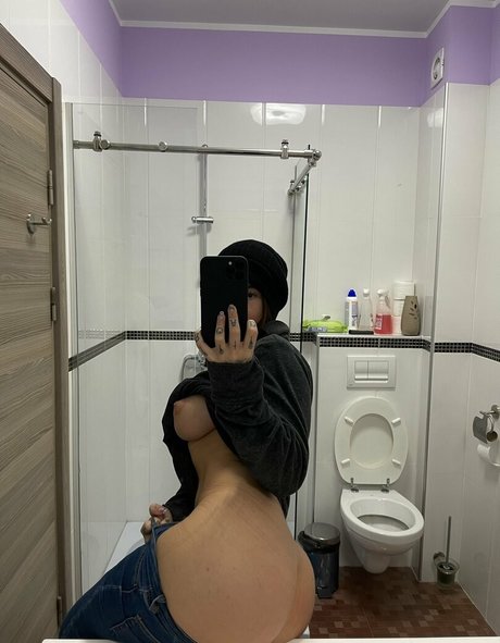 ナースロールプレイ オンリーファンズ 美しいヌード 写真
