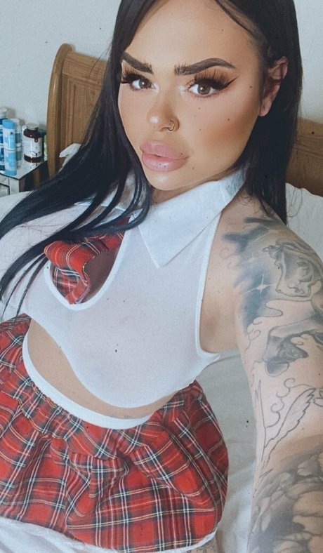 Lexie Essex ポルノモデル 画像