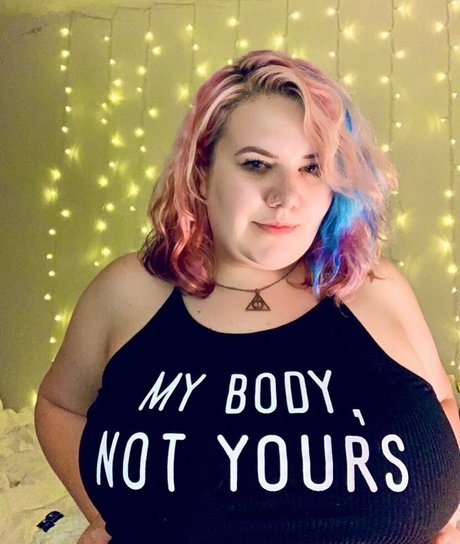 巨乳ラテン系オンリーファンズ セクシー 画像