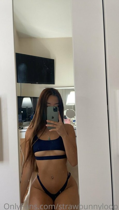 Lily Luen トップモデル 写真