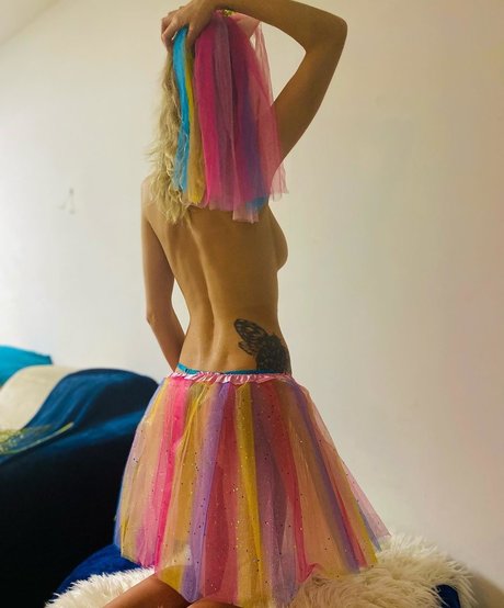 pink princess on sky 素敵な女優 写真