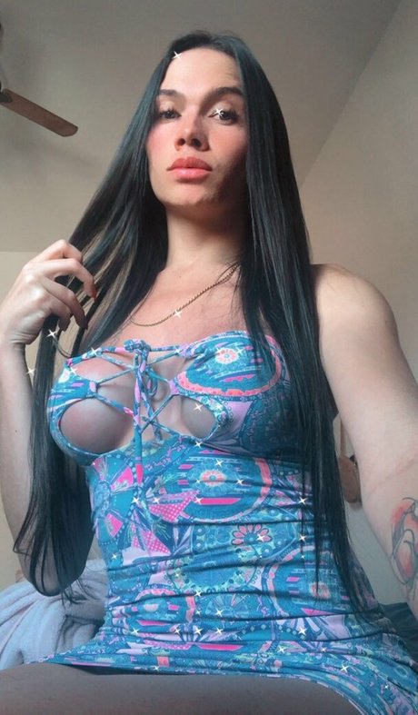 Kelly Perutchelly セックスモデル 画像