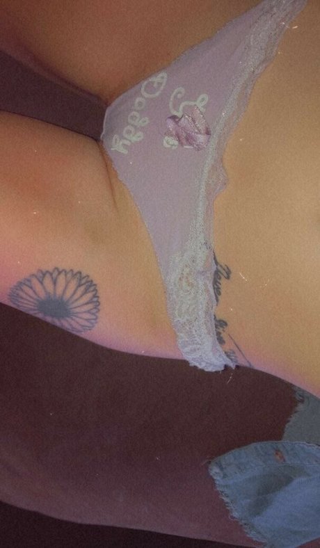 AzoraLynn 裸のポルノスター 写真