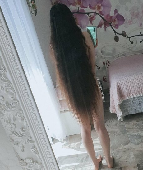 EnvoyFromVenus セクシーモデル 写真