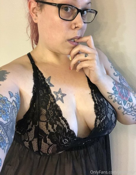 タイのレディーボーイオンリーファンズ ポルノ 画像