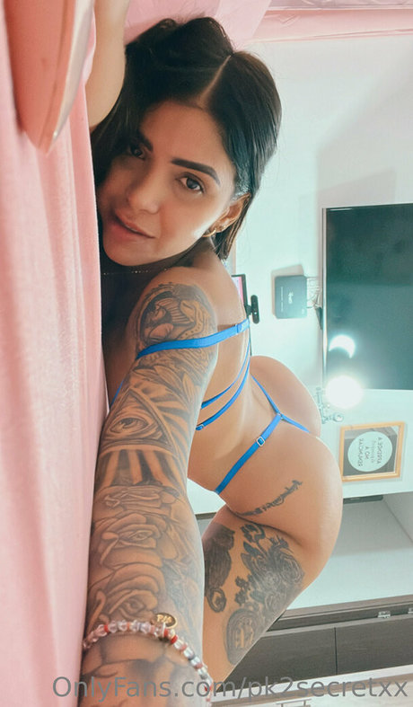 Angie Henao セクシー女優 写真