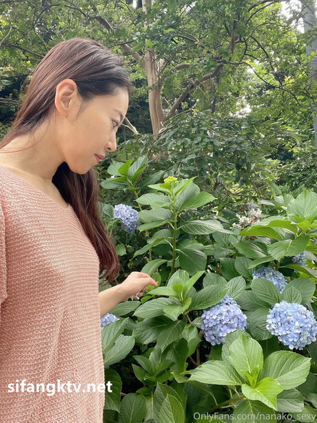 黒のランジェリーオンリーファンズ ホットヌード ギャラリー