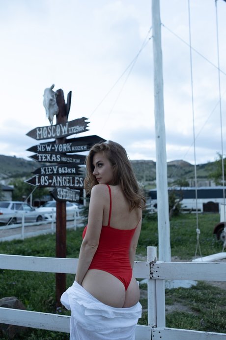 Inessa Chimato ポルノスター 素敵 画像