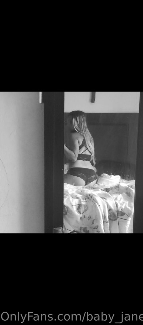 Janeth Guzman 裸のスター 写真