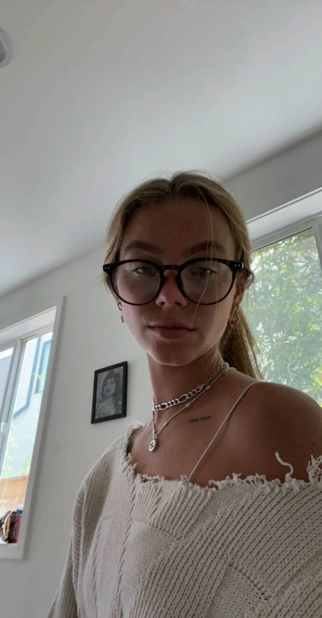 太めの赤毛オンリーファンズ ホットセクシー 写真