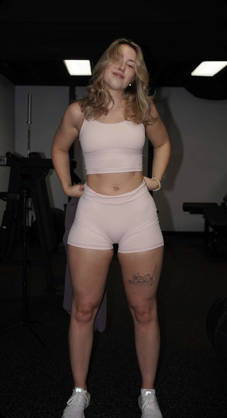 Alice Klomp かわいいスター 写真