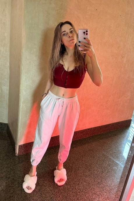 熟女中出しオンリーファンズ セクシーxxx 写真