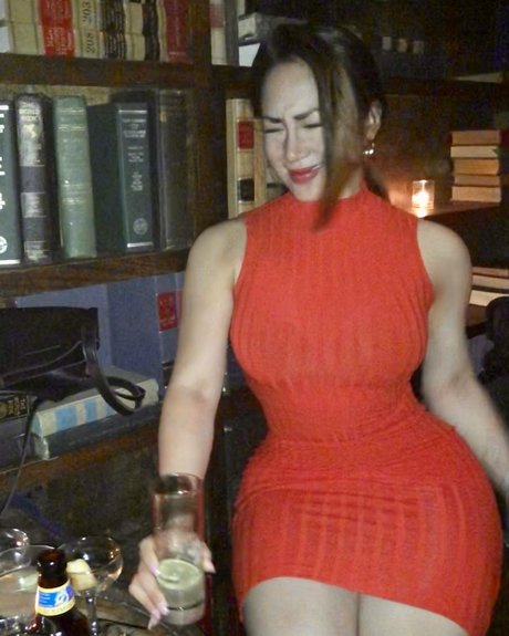 セクシーなラテン系オンリーファンズ 無料裸 写真