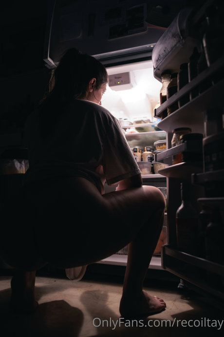 Taylor Feingold スター 裸 写真