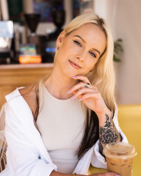 Sonja Reid ホット女優 ギャラリー