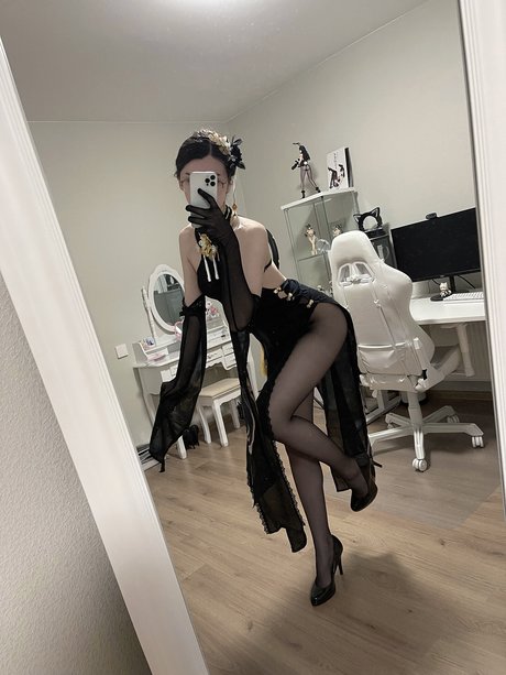 小人ヌードオンリーファンズ 美しいポルノ 写真