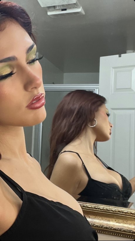 Isabella Ferregur 無料のスター 画像