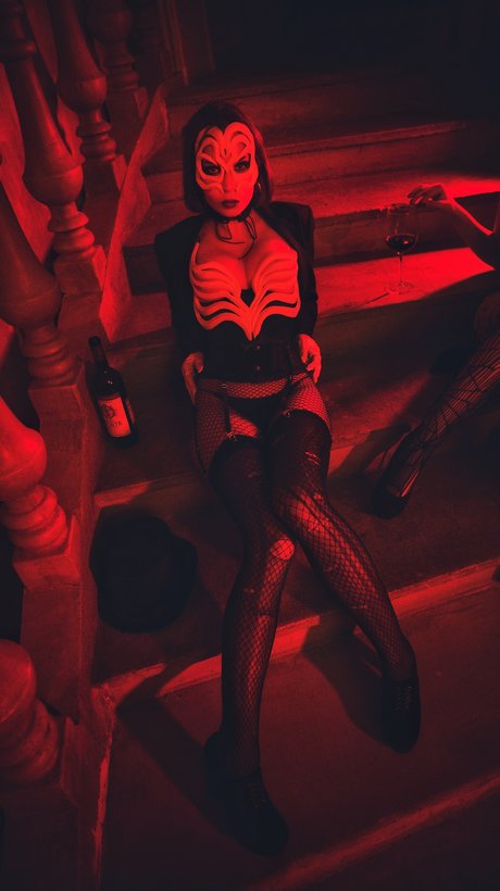 Natasha Roik 高品質のポルノスター 写真