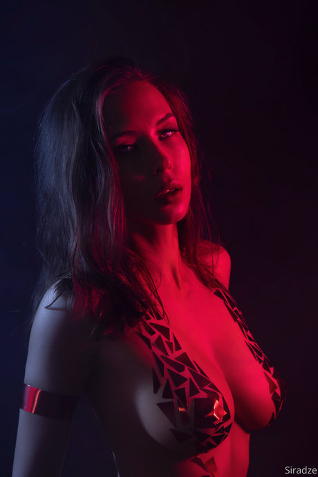 Natasha Roik ヌードモデル 画像