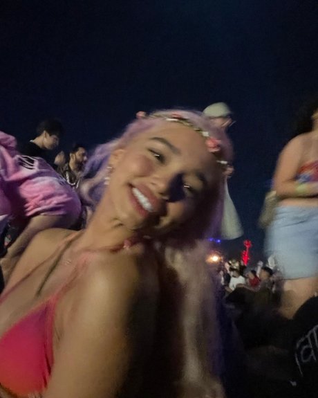 黒檀の厚いオンリーファンズ ポルノ ギャラリー