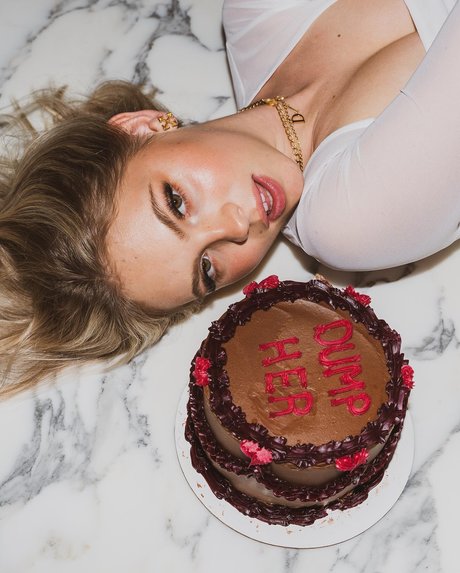 背の高い熟女オンリーファンズ ホットxxx 画像