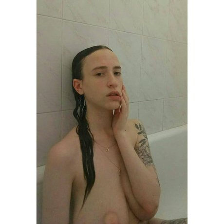 茶色の目のキティオンリーファンズ 無料セックス 写真