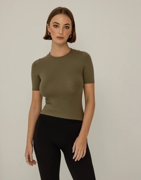 裸の写真 オンリーファンズ 美しい裸 画像