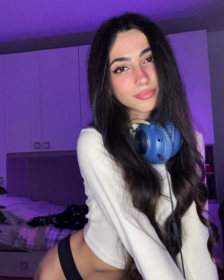 巨乳ソロオンリーファンズ 美しいポルノ 写真