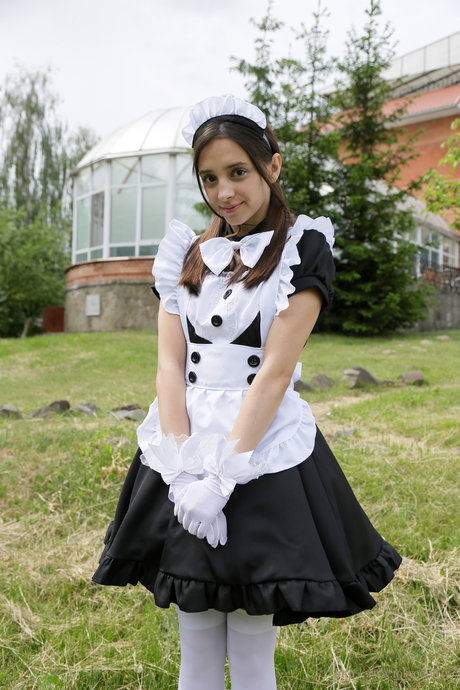 Olivia Linz ヌード女優 画像