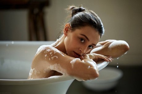 Olivia Linz 可愛い女優 画像