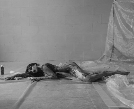 Olivia Linz 高品質モデル 写真