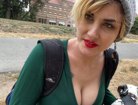 手袋オンリーファンズ 無料裸 アーカイブ