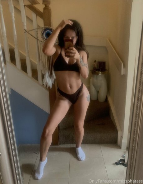 アナルファックオンリーファンズ ホットヌード 写真