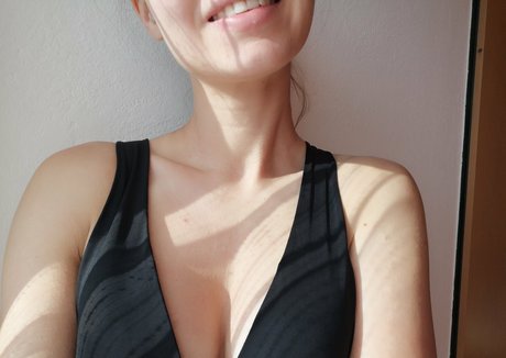 PetitTits top profile image