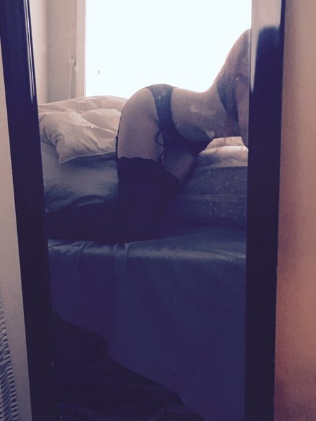 Bella Tha Killa 美しいモデル 写真