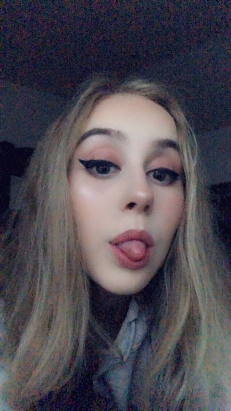 Bella Tha Killa ポルノ女優 写真