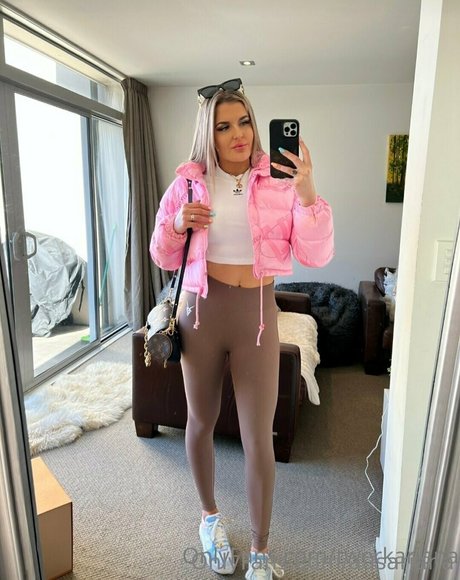 ausariana 裸の女優 写真