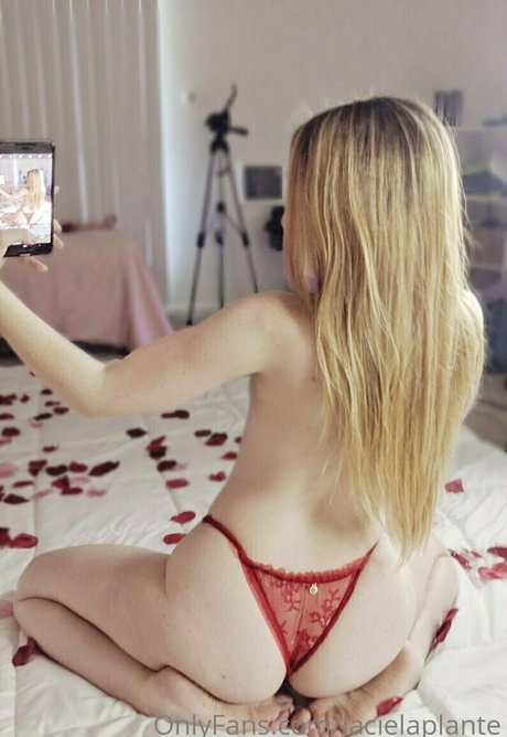 Lacie LaPlante アートモデル 画像