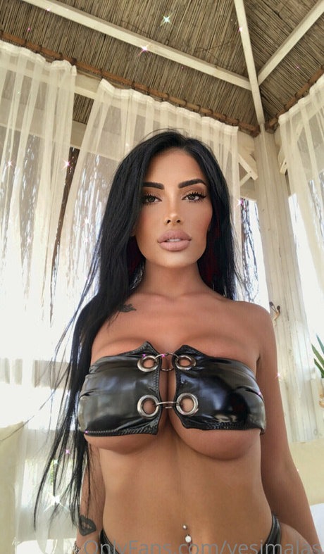 中くらいのおっぱいオンリーファンズ 美しいxxx 写真