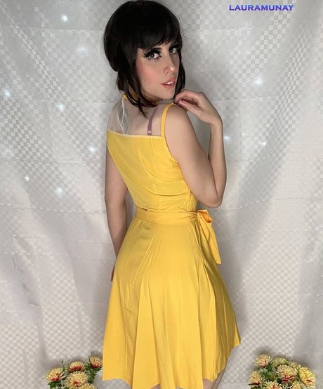 Lauramunay エロティックなスター 画像