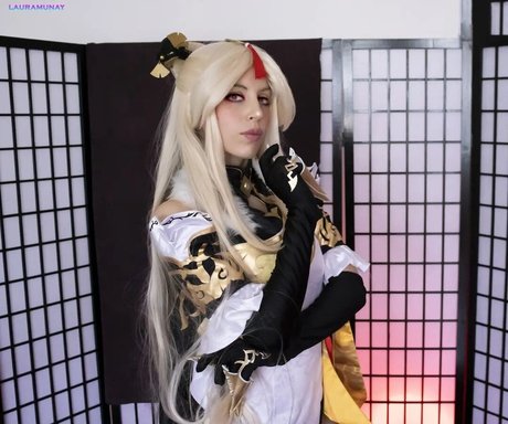 Lauramunay ポルノスター 画像