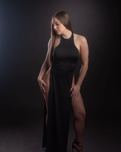 Alyson Rae ポルノスター ホット アーカイブ