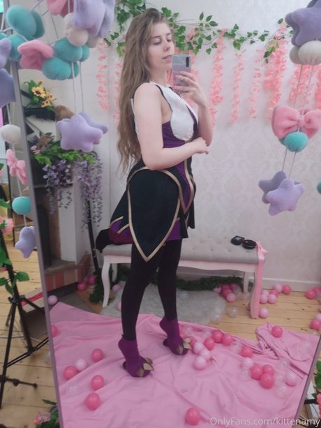 ママの足オンリーファンズ ポルノ 写真